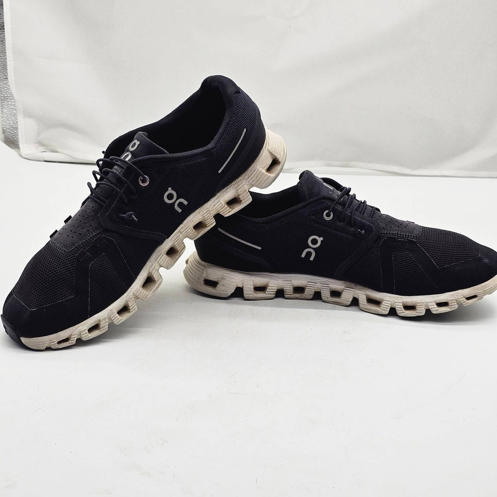 On Running Cloud Running Shoes Mens 11 Swiss Engineering 59.98919